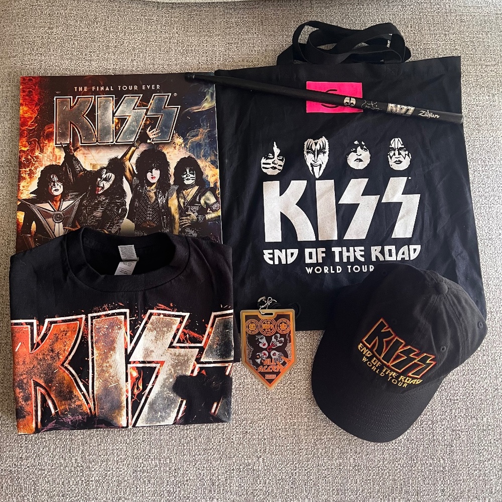 KISS End of the Road VIP Bundle Shirt,Hat, Tour Book, Stick Bag, Pass Original
